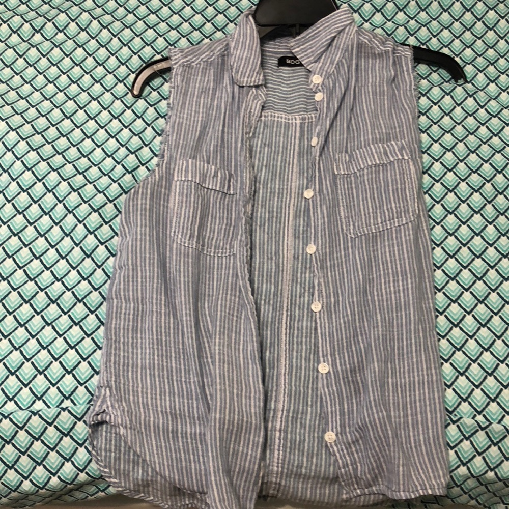 striped shirt